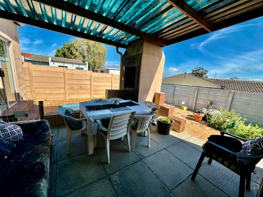 3 Bedroom Property for Sale in Northpine Western Cape